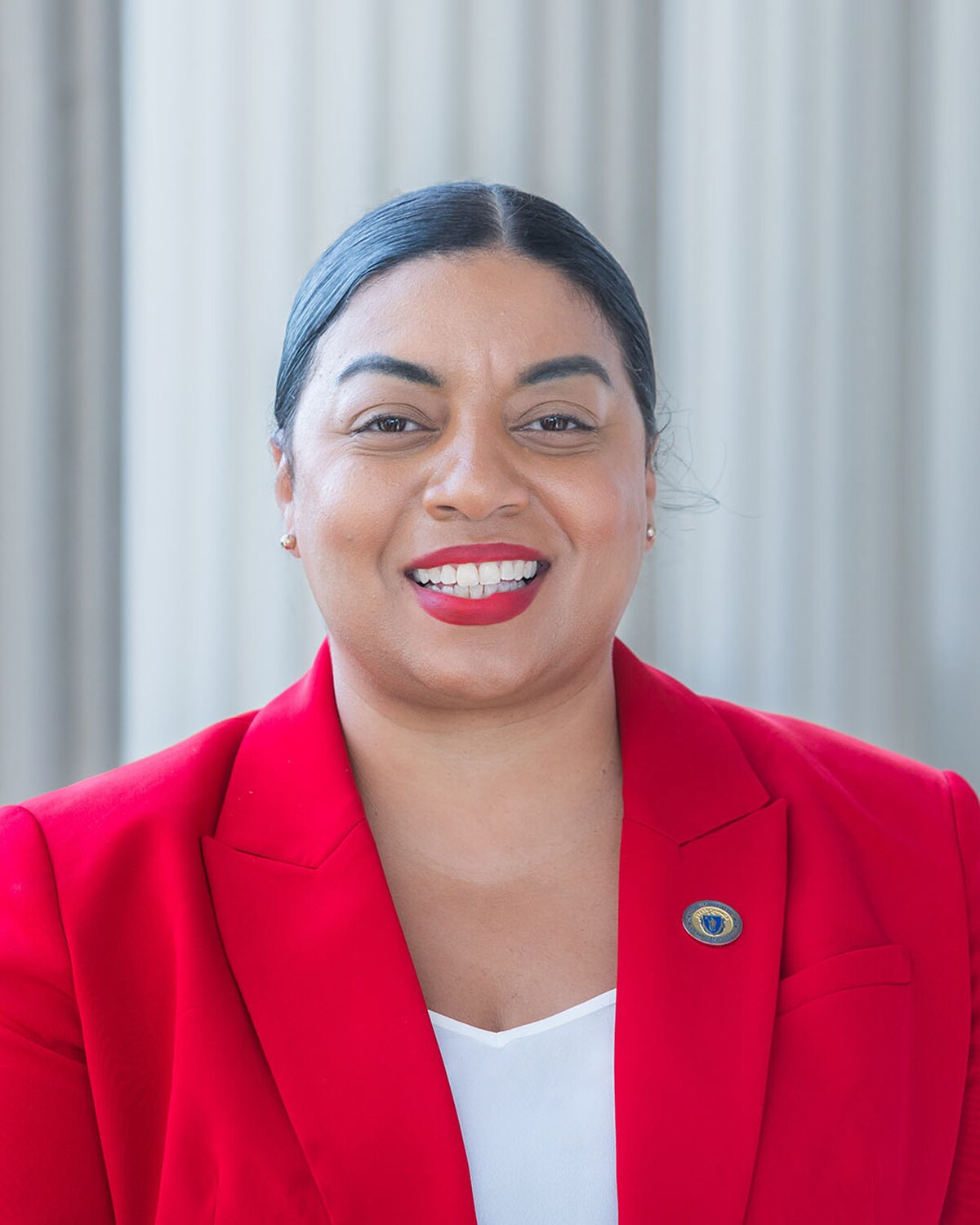 Official portrait of Elizabeth "Liz" Miranda, Massachusetts State Senator for the Second Suffolk District.