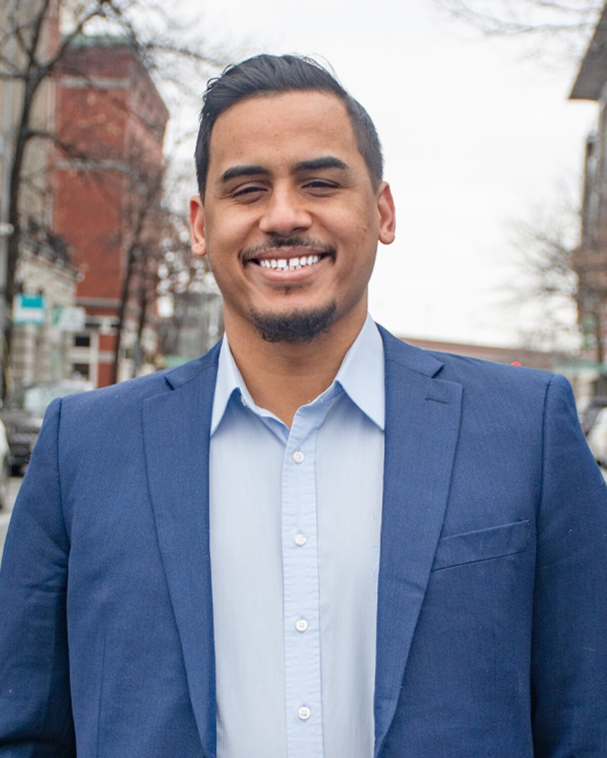 Official portrait of Manny Cruz, Massachusetts State Representative for the 7th Essex District.