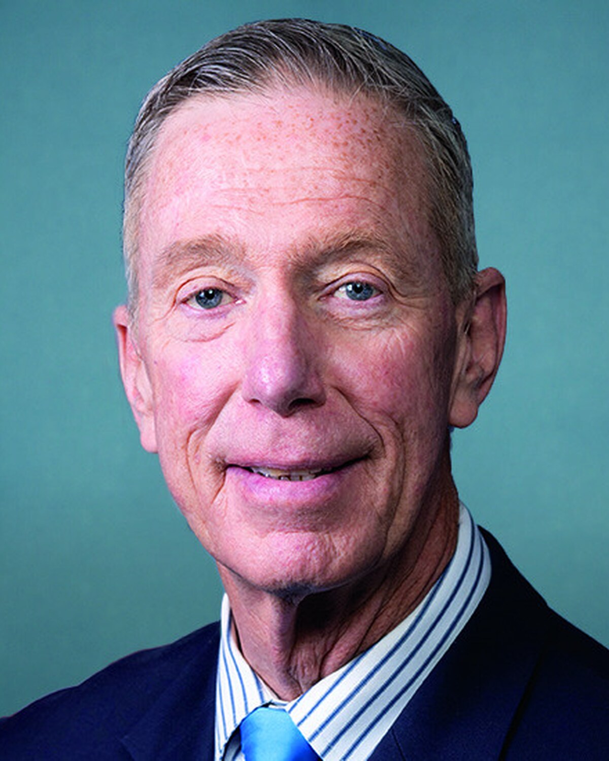 Official portrait of Stephen Francis Lynch, United States Representative for Massachusetts's 8th Congressional District.